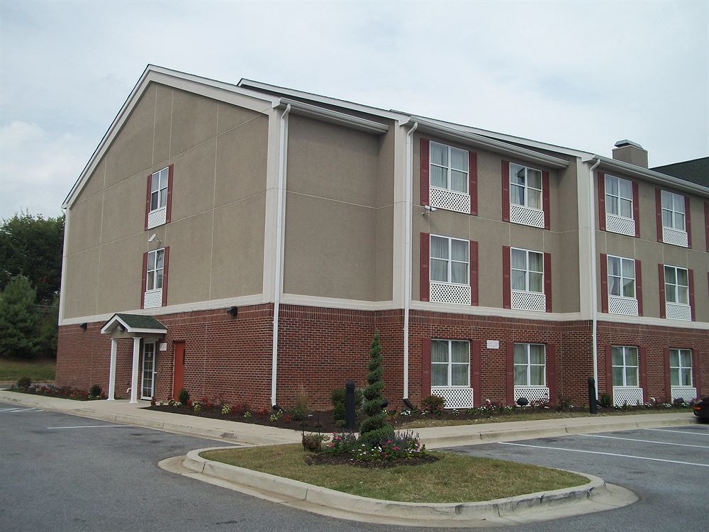 Country Inn & Suites By Radisson, Washington, Dc East - Capitol Heights, Md Екстериор снимка