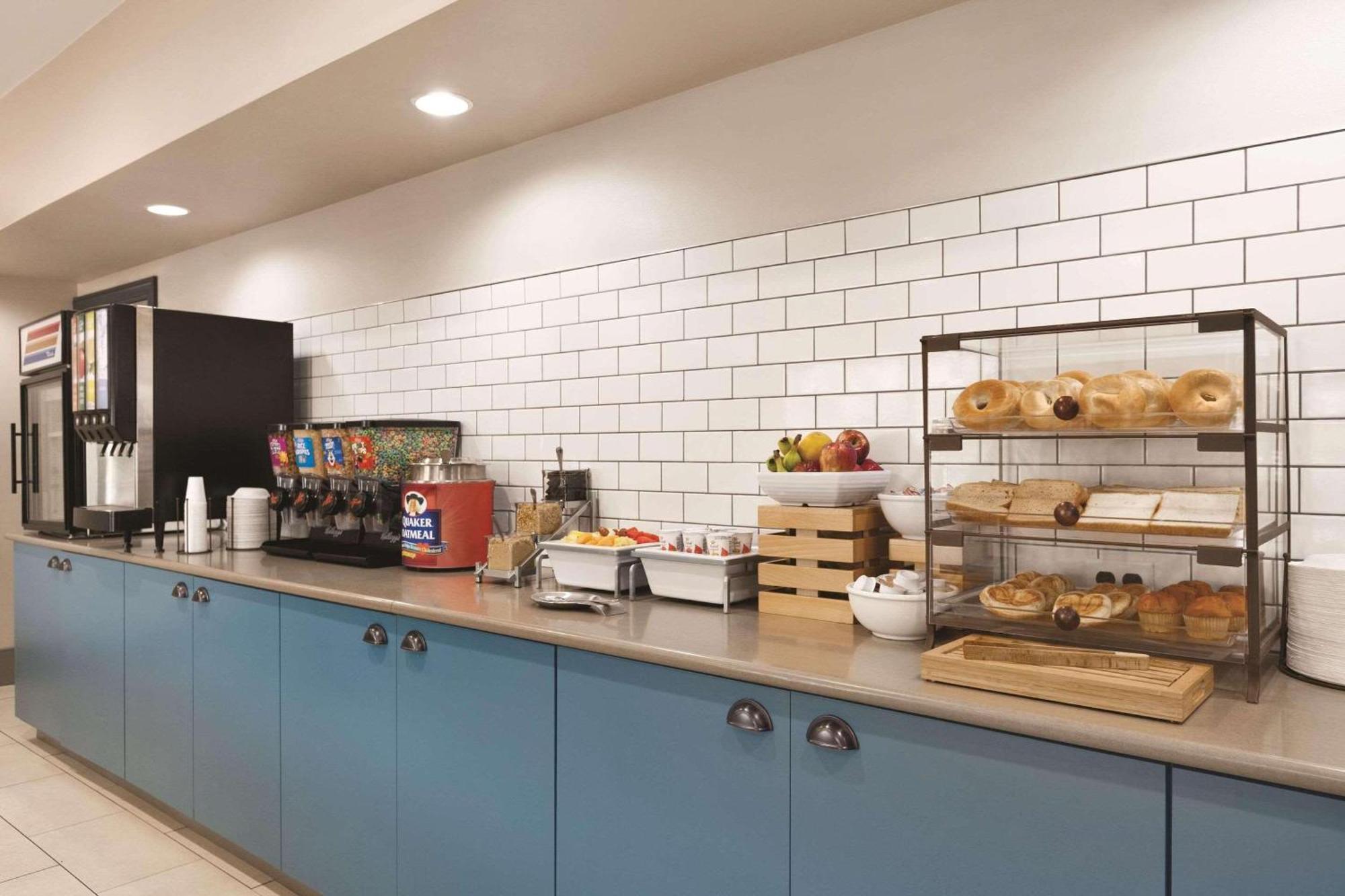 Country Inn & Suites By Radisson, Washington, Dc East - Capitol Heights, Md Екстериор снимка